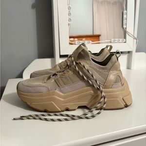 H&M Chunky Beige Sneakers